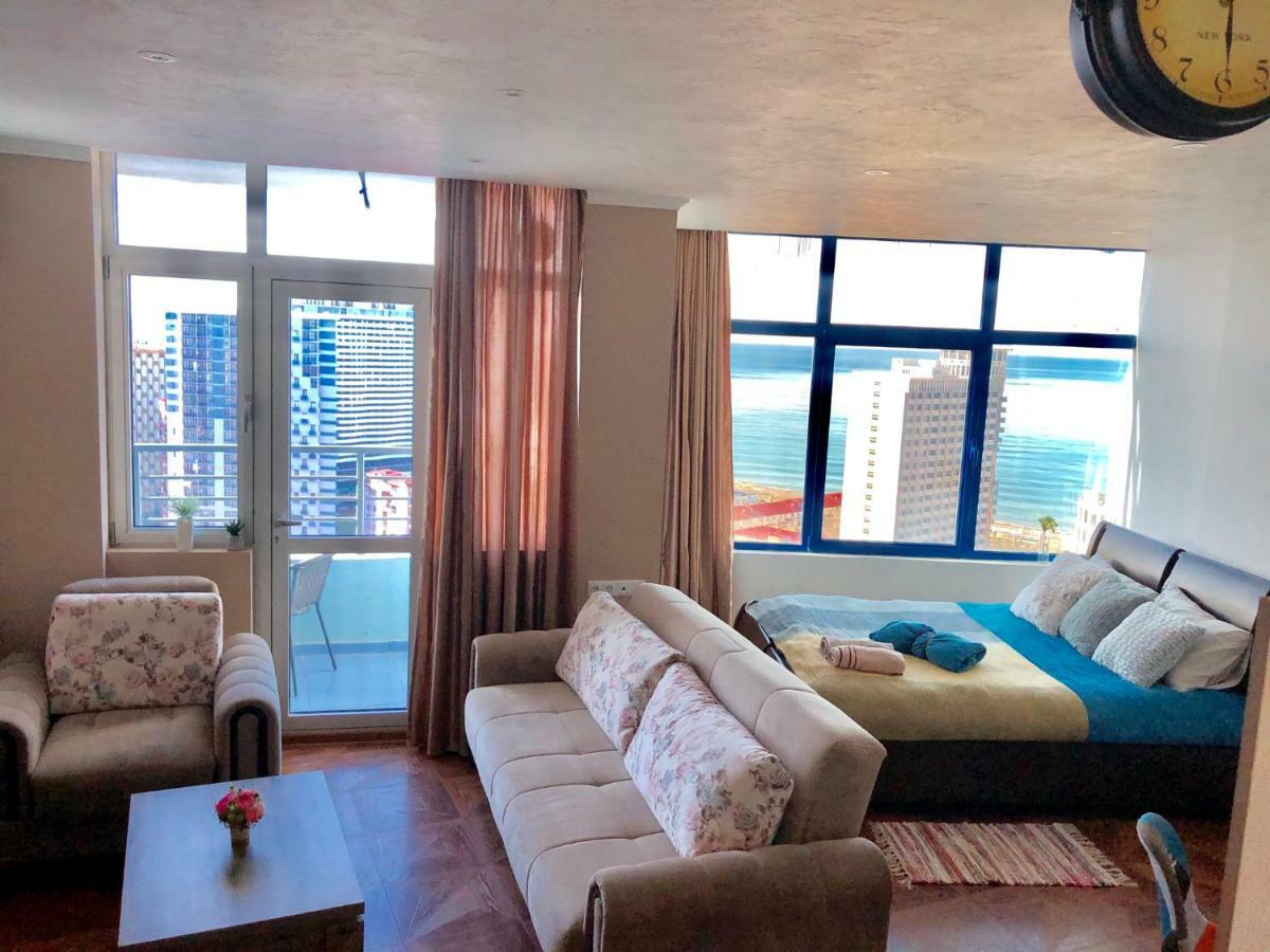 Cozy Bright Apartment With Amazing Sea View Batum Dış mekan fotoğraf
